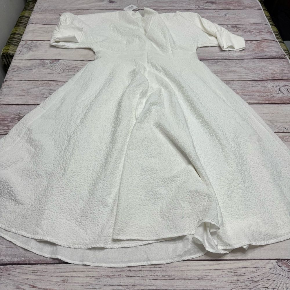 ShowPo Ashtina Midi Dress-V Neck Cut Out Puff Sleeve Dress in White Size 16 NEW - Picture 4 of 12